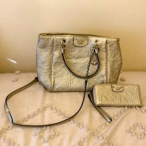 Guess Purse Handbag with Removable Wallet Gold